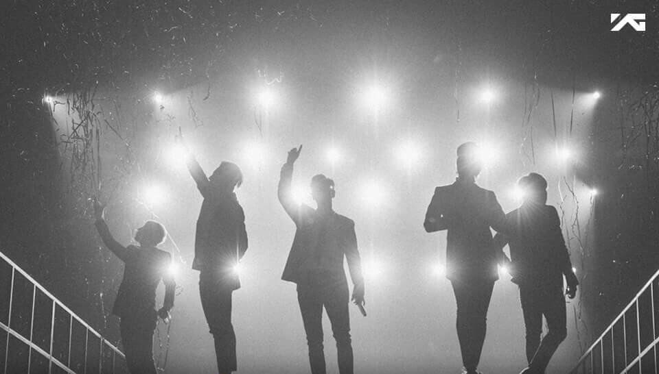 choi_bom__5's tweet photo. まじで空港での目撃情報も1mmも出ず、事前の匂わせなど一切ない状態、なんなら絶対３人でやります！みたいな雰囲気で開始しといてオープニングで４人の影で登場して大泣きさせて欲しい(ｺﾞﾘｺﾞﾘのOT5だけど現実的なこと考えて4と言ってます)(ｿﾘｬ5ﾉﾎｳｶﾞｲｲﾆｷﾏｯﾃﾙﾃﾞｼｮ)妄想でした https://t.co/HfDm9ylxRW
