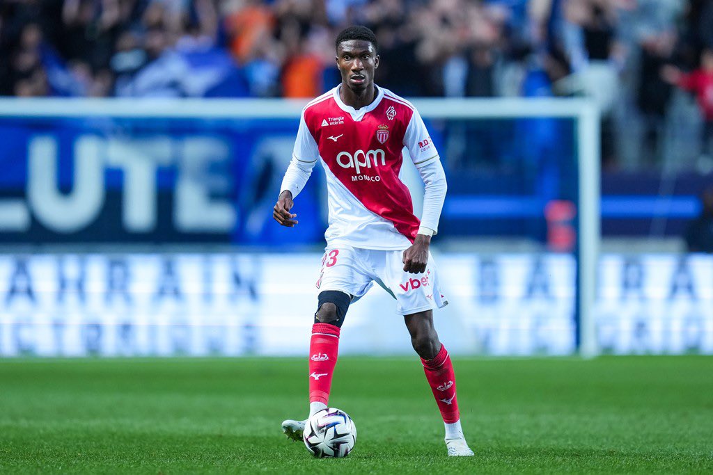 SteveBrookesUK's tweet photo. 🚨 BREAKING: 🚨 ‼️… 

Newcastle have agreed a £35.5m deal for Monaco midfielder Aladji Bamba.
The 20-year-old is currently flying to the North East to undergo a medical and complete the move.   #NUFC. 

#PremierLeague #EPL 

🇬🇧 https://t.co/qCCqhcb6LK 🇬🇧 https://t.co/AffGHNpacf