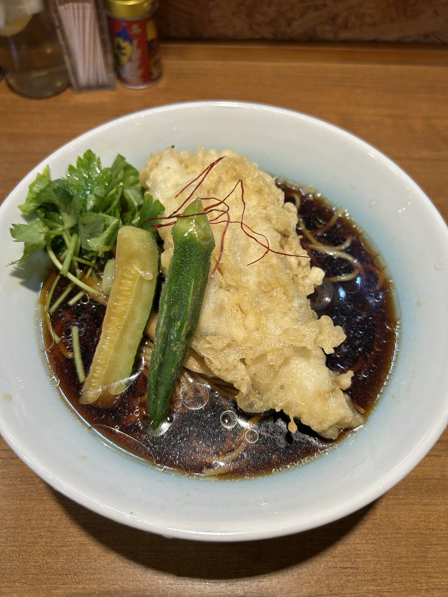 mmikio3's tweet photo. #寿製麺よしかわ川越店
#アナゴと夏野菜の冷やし黒煮干しそば https://t.co/I5VZS6uJir