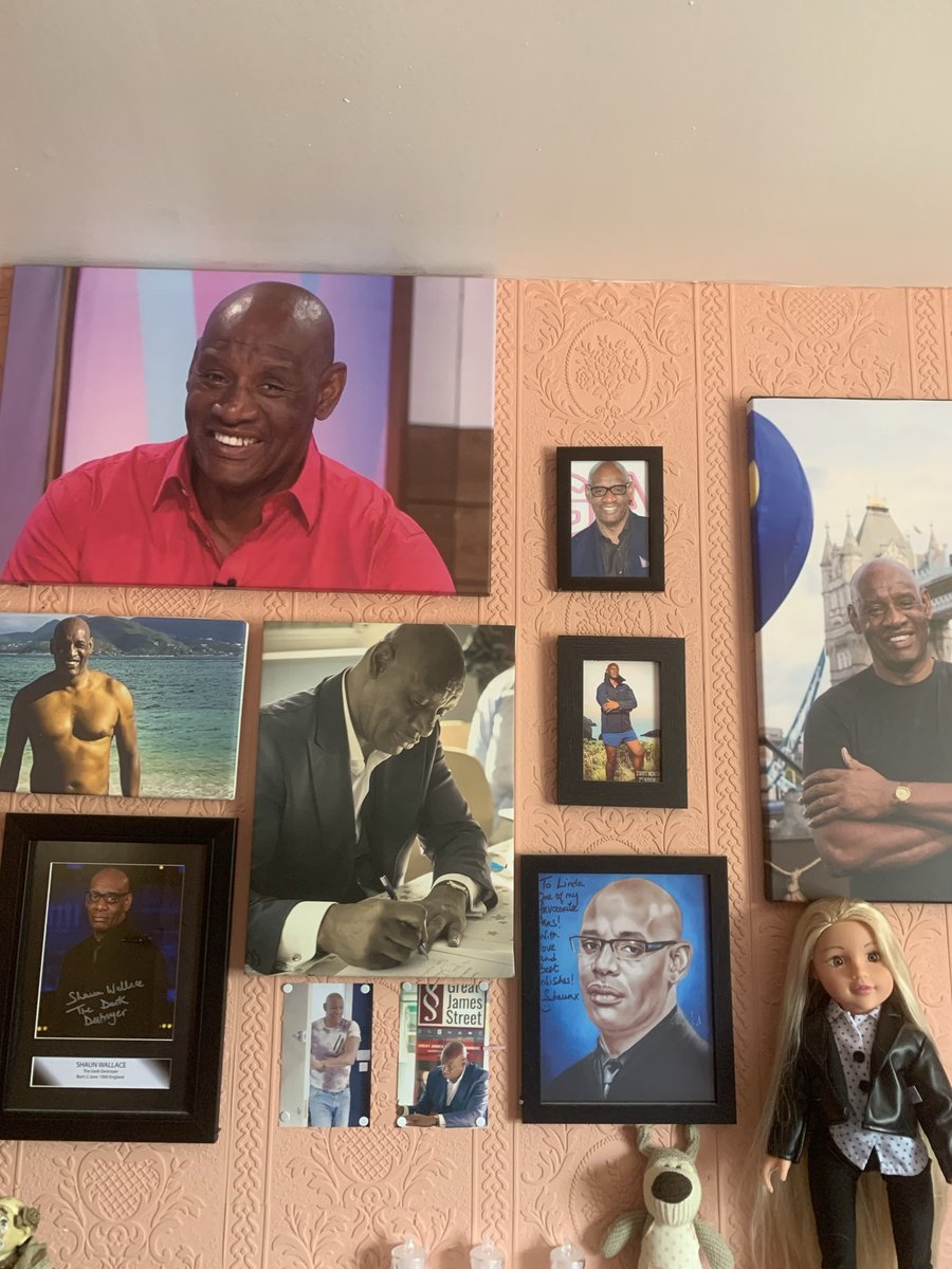 LindaMax1975's tweet photo. @TheShaunWallace Do you like my display on my living room wall Shaun? Im wondering who the man in the display is but he’s drop dead gorgeous😉xxxxxx https://t.co/vJesM0xZUG