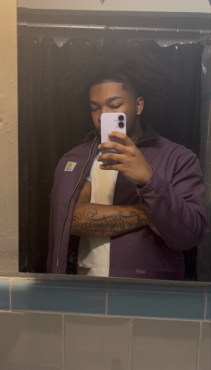 lil22ean's tweet photo. #cleveland https://t.co/vB5H9RQYur