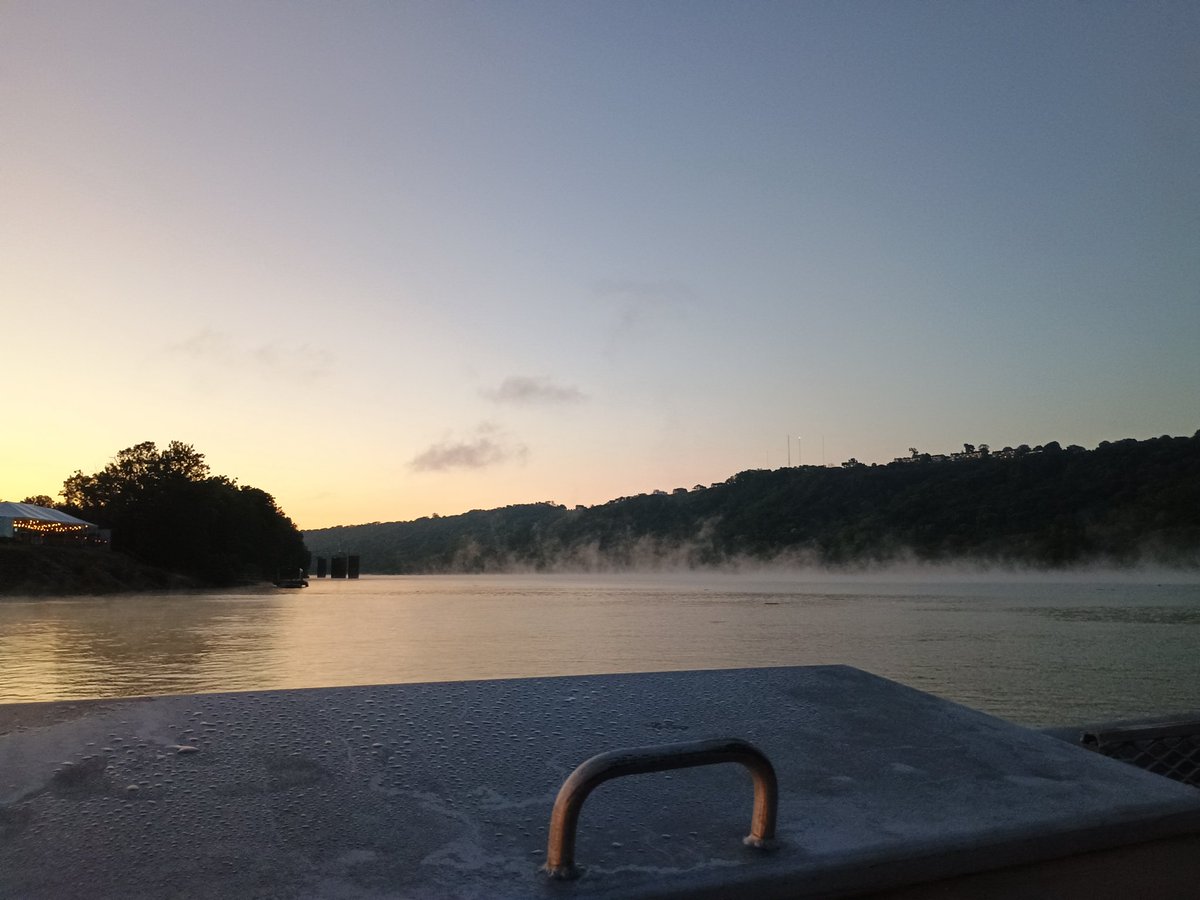 SlightTism's tweet photo. Good morning https://t.co/LTPEVwZhGg