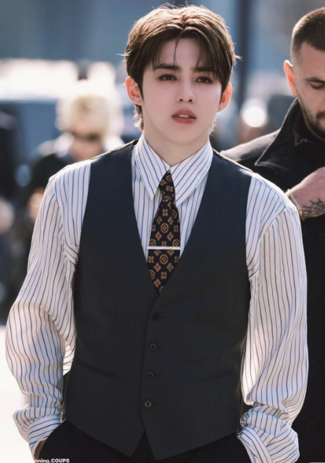 AboutMusicYT's tweet photo. Happy 31st birthday to the talented S.Coups of SEVENTEEN! https://t.co/rX0B4HJjX6