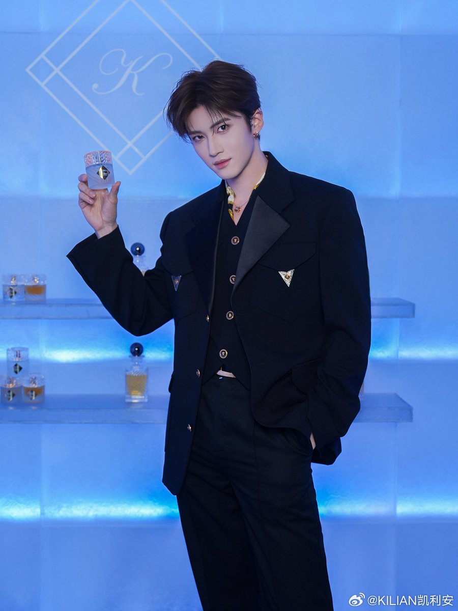 heartyanxn's tweet photo. 260723 KILIAN凯利安 Weibo

#YanAn #闫桉
🔖: https://t.co/XwLCOrbQOV https://t.co/dgmFuUBYfx