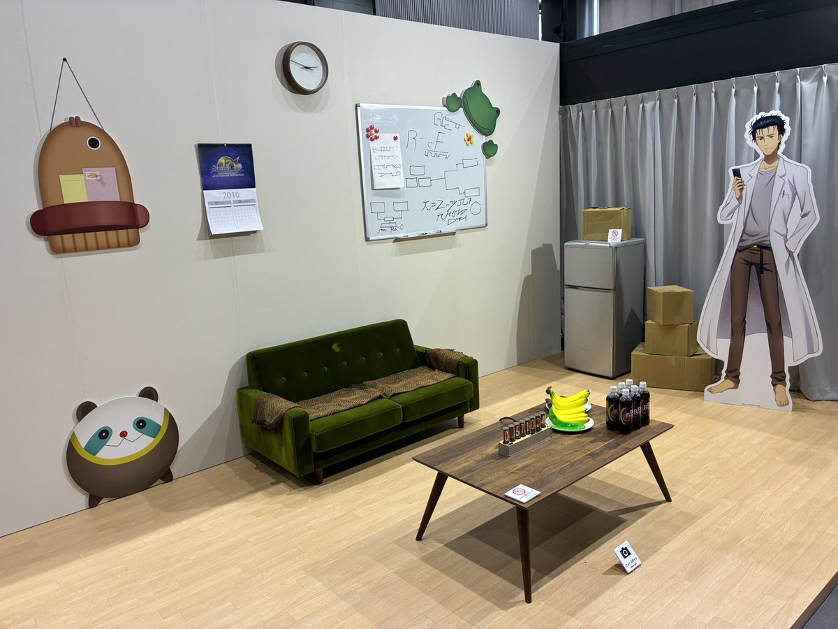 ganslingerst's tweet photo. シュタインズ・ゲート ANIMATION 15th Anniversary EXHIBITIONに行ってきました。未来ガジェット研究所が再現されててテンション爆上がりでした。 https://t.co/K29DVjr6jv