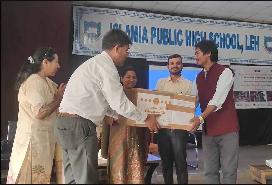 iRISEforIndia's tweet photo. iRISE is more than teacher training—it’s a community that reconnects, renews, and grows together. We welcomed 59 Innovation Champions from Ladakh, equipped them with the iRISE Innovation STEM Kit, and were honoured by the presence of Hon. Bhanu Prabha, Secretary, UT Ladakh. https://t.co/bcSmPaABK5