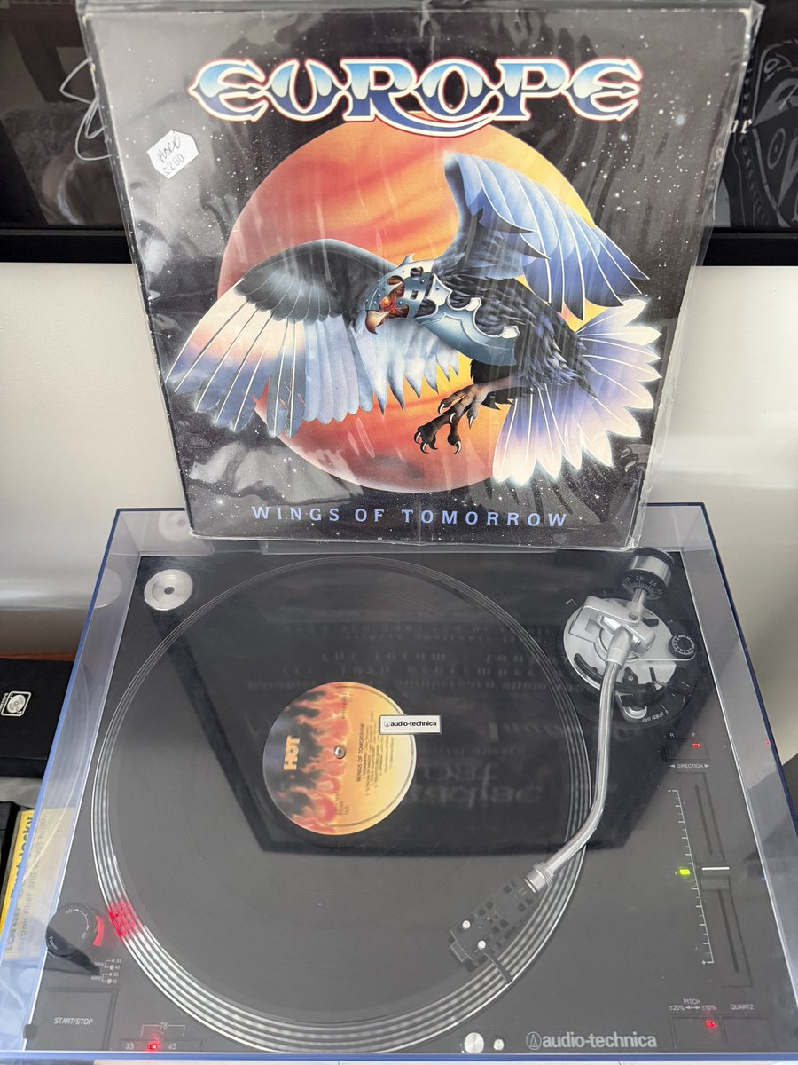 Sea_Wave's tweet photo. Europe - Wings of Tomorrow (1984)
One of the best albums from Sweden

#Europe #europeBand #rockAlbum #hardRock 
@europetheband https://t.co/KLKjZceAxN