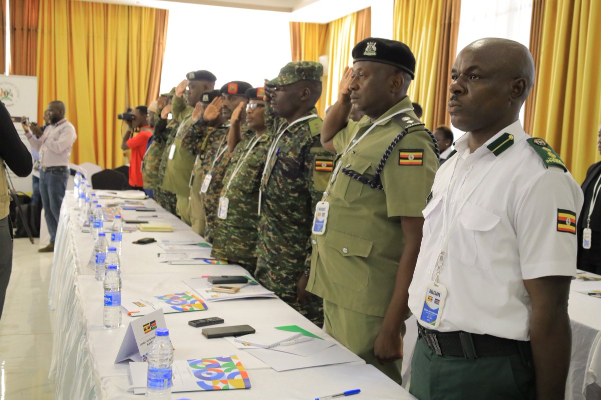 UgandaMFA's tweet photo. H.E. Anthony Emmanuel Adil, Governor of Central Equatorial State/Juba and Head of the South Sudan Delegation, emphasized the need to accelerate implementation of the directives of the Presidents of Uganda and South Sudan. He noted that decisive action on outstanding issues will reinforce bilateral cooperation and deliver tangible benefits to both peoples. Governor Adil further reaffirmed the importance of regular engagements at local and national levels to address matters affecting the livelihoods and well-being of border communities. 
#Uganda #SouthSudan #BorderBilateral #Diplomacy #EAC #PeaceAndProsperity 
@SouthSudanGov @MFA_RSS @mofea_ss @CESGOSS