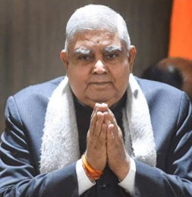 RameshP13331808's tweet photo. Millions hats off..
@ravish_journo
Indian media has SLAUGHTERED Indian Democracy.
Nobody has courage to say it so loudly
From the bulwark..
As late Goenka ji stood against Iron lady's tyranny..
Today you are the only one stood steadily against #GeneralKayar https://t.co/O1lpo5yeIB