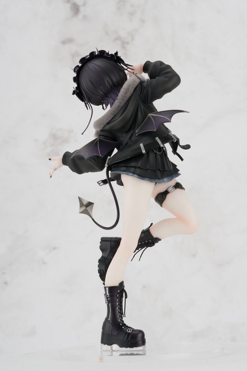 277753409Neko's tweet photo. 今回のWF、リゼちゃん作ったよ！可愛すぎて思わず3個も作っちゃった🥰
みんなぜひブースに見に来てね！

キャラクター原案：@onntamavrc1229 
原型：夜猫neko @277753409Neko 
涂装：D·Fish-303 @whh12123 
卓番：2-29-04 Awaken

展示と販売 ：
リゼ：20000円  10体
ちびリゼ：12000円  10体
（未塗装未組立ガレージキット）
ローポリゼ：4000円  8体
（カラー3Dプリント）
 #Rize3D #VRChat #WF2026S