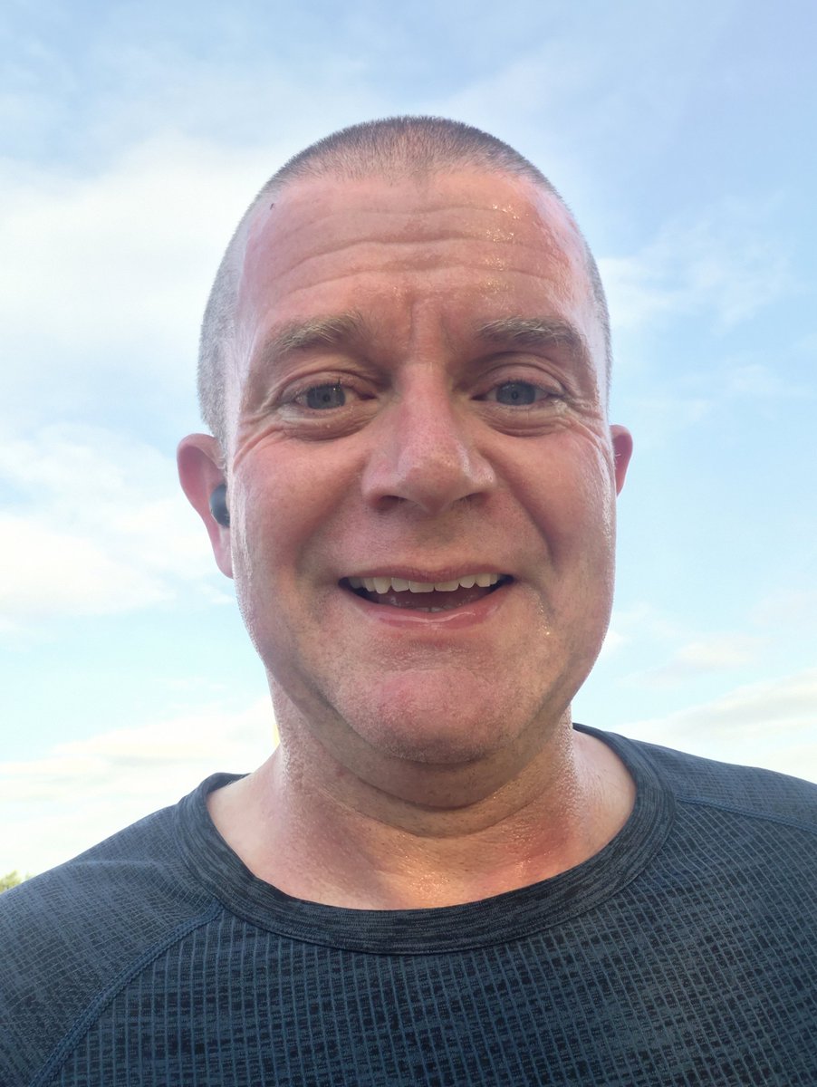 aldub1976's tweet photo. Good Morning Twitter friends from a sunny but cool Dublin town
Day 2080 and 5KMS done and its nearly Friday #runwithal #runhappy #runstreak
Have a great day and stay safe π https://t.co/Co4OsFOdwh