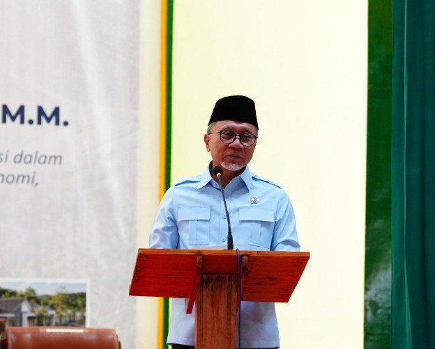 ucupnich01's tweet photo. Zulkifli Hasan mengajak pesantren mengambil peran aktif dalam mendukung pembangunan ekonomi berbasis desa.

https://t.co/I4wDOZeypM

#MenkoPangan
#PartaiAmanatNasional
#ZulkifliHasan
#Zulhas
#GD_Zulhas https://t.co/txwxx09pEK