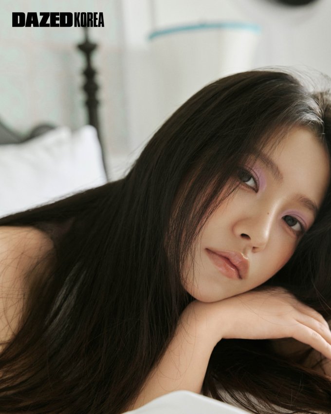 tang__kira's tweet photo. Yeri (Red Velvet) untuk Dazed Korea https://t.co/7aGiwMDnBE