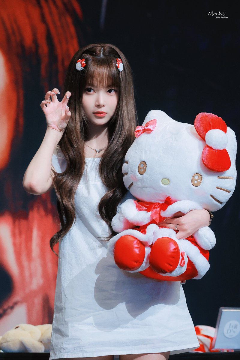 Mochi_for_hec's tweet photo. 260718

#LE_SSERAFIM #르세라핌
#HONGEUNCHAE #EUNCHAE #홍은채 #은채 #ウンチェ https://t.co/7BQKzfwimT