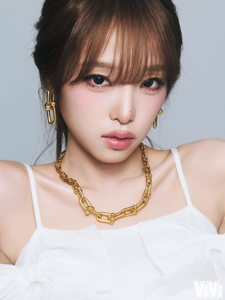 YENA_OFFICIAL's tweet photo. [📢YENA NOTICE]

#ViVi 9월호

ViVi 9월 호에서 예나의 화보를 확인하세요💛

JP 🔗 https://t.co/V1tGER1Gzx
알라딘 🔗 https://t.co/1a7lQqDqhS

#최예나 #예나 #YENA 
#ViVi9月号 https://t.co/cKiidlXwlS