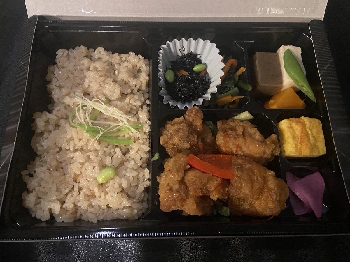 miemw's tweet photo. ロケ弁🤤 https://t.co/myrxsYcBzL