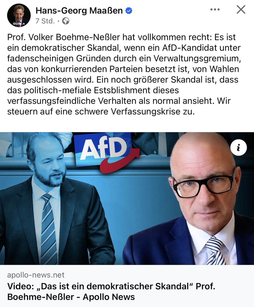 Markus_Krall's tweet photo. Wer auf unser im Grundgesetz in Artikel 146 verbrieftes Recht verweist, eine Verfassungsdebatte führen zu dürfen, der wird als Verfassungsfeind eingestuft und behandelt. Die Kartellparteien CDU/CSU, SPD, Linke, Grüne wissen, dass die Lücken, die das GG ihnen bei der Kaperung des Staatswesens bietet, in einer neuen Verfassung, die sich das deutsche Volk in freier Selbstbestimmung geben würde keinen Platz mehr hat. 
Um so erstaunlicher ist es, zu sehen, wie dieselben Kartellparteien in ihrer verzweifelten Verteidigung ihrer Macht so unkontrolliert um sich schlagen, dass die Verfassungskrise, die am Ende das Ziehen des Artikels 146 praktisch unvermeidbar machen wird mit aller Gewalt heraufbeschwören. 
Der Ausschluss von AfD-Kandidaten bei Kommunalwahlen ist ein kleiner Vorgeschmack, ein Judo-Kracher im Verhältnis zu einem Bunker-Buster auf die Verfassungskrise, die die Bundesregierung und die sie tragenden Kartellparteien auslösen wird, wenn es darum gehen wird, die AfD in einem Bundesland (wahrscheinlich Sachsen-Anhalt) von der Macht fernzuhalten oder nach Möglichkeit wieder zu vertreiben. Hier wird JEDES Mittel, brutalste Staatsgewalt inklusive, recht sein, legal, illegal, scheißegal, wie die Linksradikalen schon in den 70ern formulierten. 
Das werden sich die Bürger der jungen Bundesländer aber nicht gefallen lassen und das Ergebnis werden Bürgerkriegs-ähnliche Zustände sein. 
Im Gegensatz zum verblödeten Westen wird es aber in Mitteldeutschland nicht so sein, dass die Polizei auf das Volk schießen wird, auch wenn der Befehl dazu kommt. 
Ich halte übrigens diese Schergen mit ihrer Neigung zur Terrorfinanzierung (Der Staat finanziert die Antifa!) für vollkommen dumm und brutal genug, einen solchen Schießbefehl zu geben. Linke waren schon immer so. 
Das Resultat einer solchen Eskalation wird eine Verfassungskrise sein, die im Ausland nicht unbeachtet bleiben wird. So versetzen die Parteien der Ordnung den Todesstoß, von deren Bestand ihre Herrschaft aber abhängt. 
Es ist eine Schande, dass es nach aller Wahrscheinlichkeit eine solche Konfrontation und nicht der zivilisierte, demokratische und rechtsstaatliche Diskurs sein wird, die dann zur Verfassungsdebatte führt, auf die das Volk schon seit 1990 einen legitimen Anspruch hat. 
Das alles sollten die Altparteien bedenken, wenn sie den illegalen Pfad der Demokratiedemontage und der diktatorischen Mittel hinab stolpern, den sie in ihrer Trunkenheit der Macht eingeschlagen haben. Noch ist es Zeit, umzukehren.