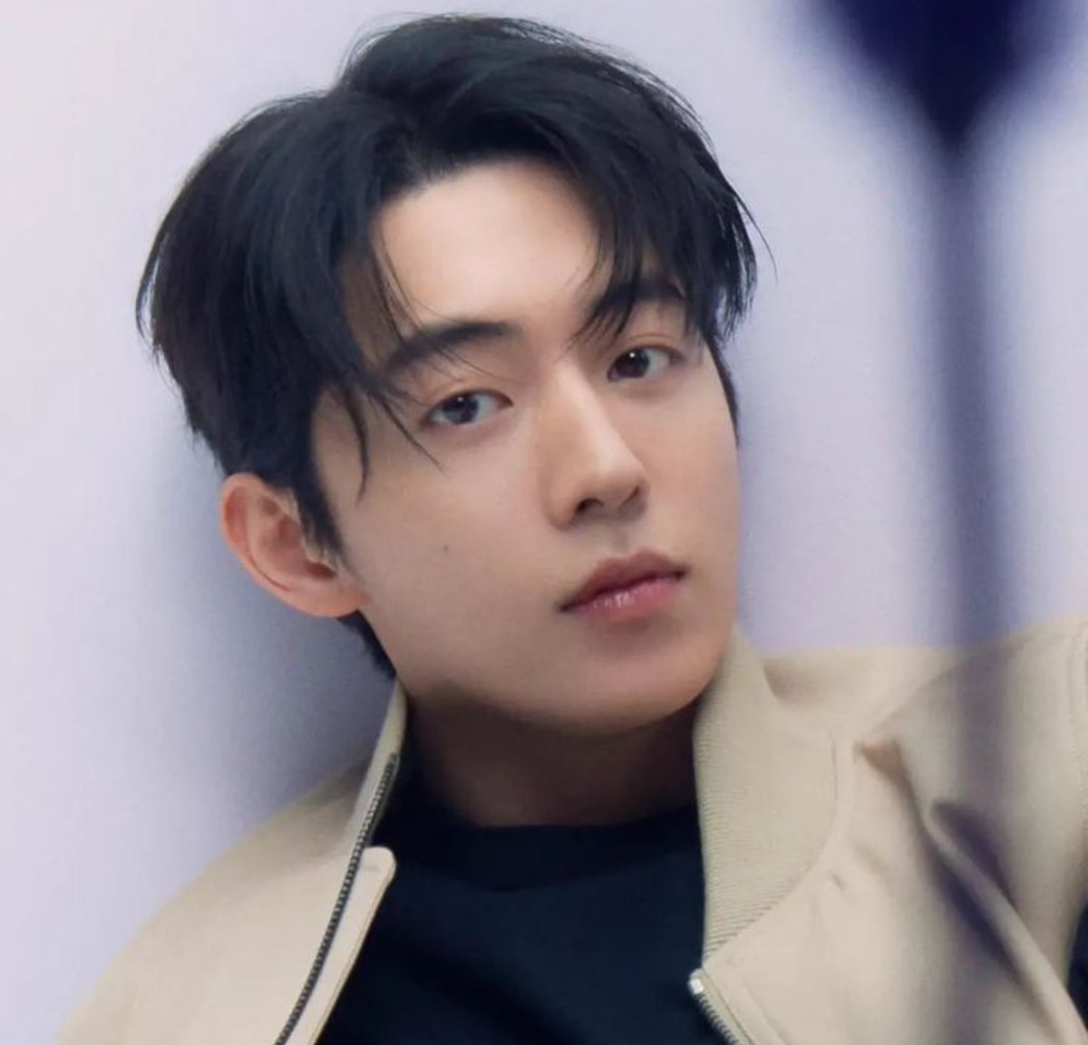 hallyuforums's tweet photo. #HanSoHee reportedly to play the Female Lead opposite #NamJooHyuk in upcoming sweet romance drama 'Heartbeat'.

Synopsis : Heartbeat is a poignant and sweet romance that unfolds when a man who looks exactly like a deceased first love appears, and a woman who can see the past meets a man who must hide his past, becoming entangled in a series of events. Nam Joo-hyuk plays Cha Shin-jo, a man hiding his past.

#HallyuForums #Hallyu #KDrama