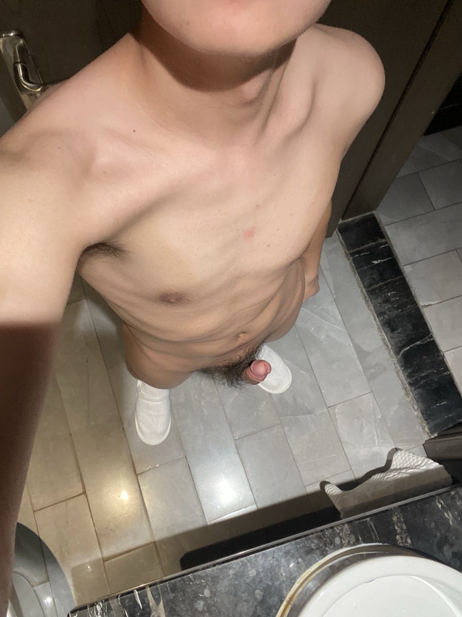 Mike031069's tweet photo. 长沙🍆上翘男大1️⃣蹲0️⃣  #长沙 #top #上翘男大 #男大 #白袜 #1️⃣ #蹲0 https://t.co/A0GAC6AjK7
