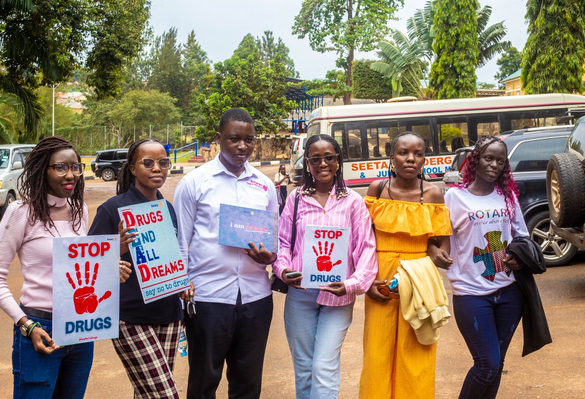 RCMukonoCentral's tweet photo. Friends, we appreciate

@SeetaHigh, @ClubMukono, @OfMukono,  @RC_Namilyango, @BukerereRot2025, @RCNamugongo, @Rotary_Kayunga, @RC_Naggalama, @SeetaClub

@RacLugazi, @MukonoRotaract, @RacMknCentral, @rotaractseeta, @RACBukerere, @RacNaggalam, @RotaractClubUCU, @rct_namugongo https://t.co/1sByirWxaK