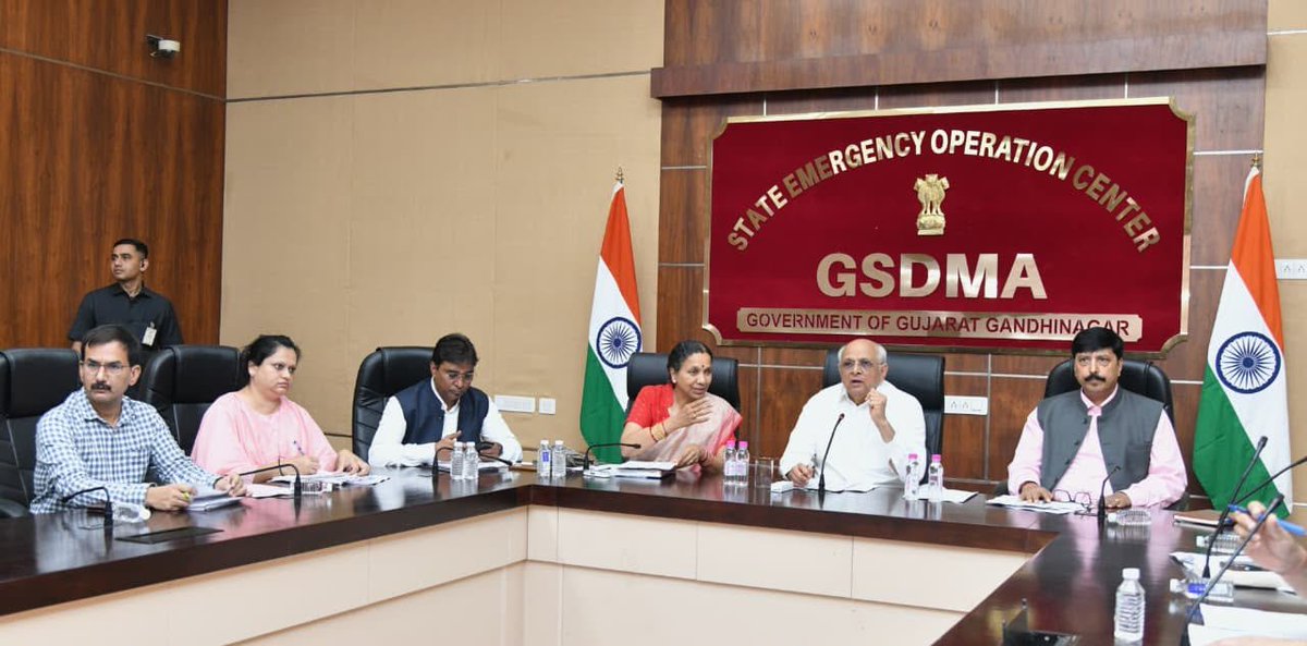 CMO Gujarat tweet media