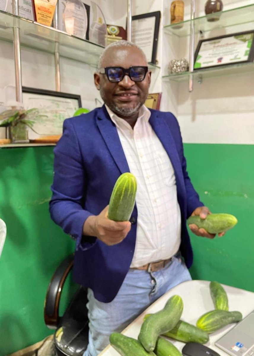miketerungwa's tweet photo. The joy of harvest.
Harvest from #GIFSEP Urban Farm.
Purely Organic
Start your urban farm today
#UrbanFarm
#Adapt2Live
#ActWithGIFSEP
Food
Amen
Best XI
Daniel Bwala https://t.co/cEyRELZXu5