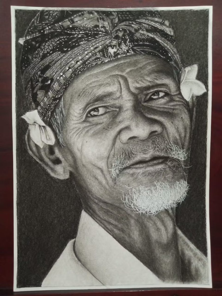 vatikhilburhani's tweet photo. #BalineseMan #BalinesePortrait #BalinesePeople #BaliCulture #BalineseCulture #PortraitDrawing #RealisticSketch #RealisticDrawing #RealismArt #PencilDrawing #GraphiteArt #SketchArt #FineArt #HandDrawn #DrawingArtist #canggu #bali https://t.co/icsLcKScpC