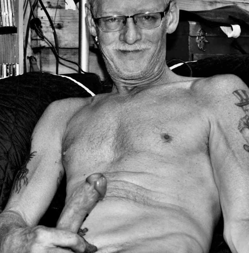 ukjerry007's tweet photo. @JeanieWylde Daddys Cock 🍆💦🔥🍍 #nude #Dadbod #dick #cock   #mycock #kycock #bwc #cutcock #mfm #fmf #swingers #pineapplelife #balls #ballsack #dilf #dilfcock #daddyballs #showingcock #dilfballs https://t.co/vvfVfIP9EO