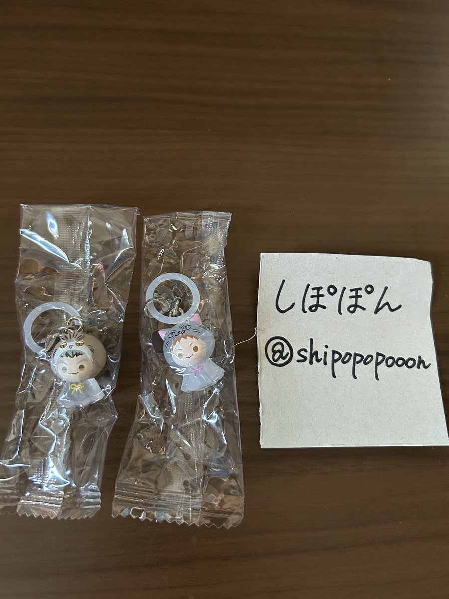 shipopopooon's tweet photo. @oioioioi_111111 初めまして、こんにちは。
検索から失礼いたします。

木兎と黒尾を1:1での郵送交換は可能でしょうか？
まとめてではなく申し訳ありませんがご検討いただけますと幸いです。 https://t.co/TIfWU9R9t9