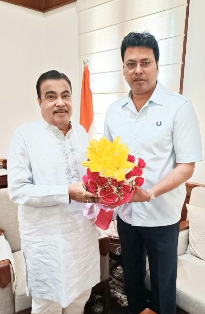 BjpBiplab's tweet photo. Met the Hon’ble Union Minister for Road Transport & Highways, Shri @nitin_gadkari Ji, and discussed key road infrastructure issues concerning Tripura.

Raised the matter of the poor condition of several National Highway stretches, the slow progress of ongoing NHIDCL projects, and the proposed ropeway projects in the State.

Hon’ble Minister directed the Managing Director, NHIDCL, to take urgent action for the repair and maintenance of the damaged National Highway stretches and emphasized expediting the ongoing projects. Grateful for his prompt intervention and continued support for Tripura’s development.