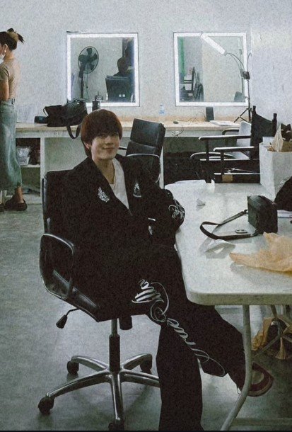 ppe2003perth's tweet photo. วันนี้แซนต้ามีถ่ายงานกับพี่เตครับ ว่าแต่งานอะไรนะ

IGS tawan_v

#Santapp https://t.co/hmJJjGJzd7
