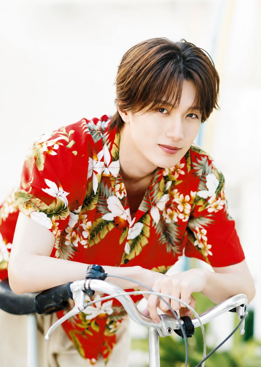 fan_milk_info's tweet photo. 22ページの大特集、
これは見逃せません……！🌺

山中柔太朗さんの爽やかな魅力が詰まった
『CM NOW BOYS VOL.17』📚

“終わらない夏”を感じられる22ページの大特集、
ぜひお手元でじっくり楽しんでください！

▼今すぐ予約
https://t.co/Vz8SQm1yfZ

#MILK
#山中柔太朗
#CMNOWBOYSE https://t.co/Zsb9XCArSs