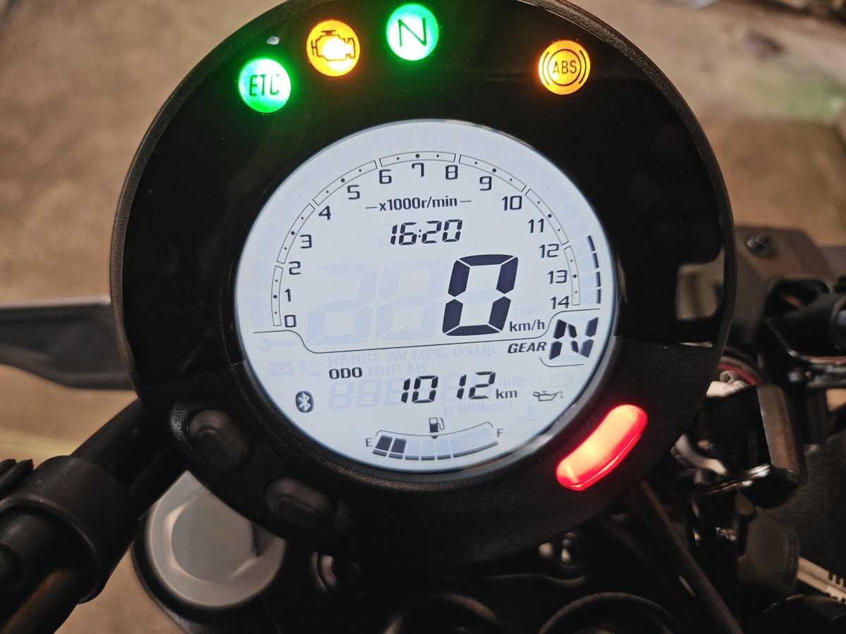 Al8_VT's tweet photo. 1000キロ達成
慣らし運転終わり～ https://t.co/ldLoOxEBbN