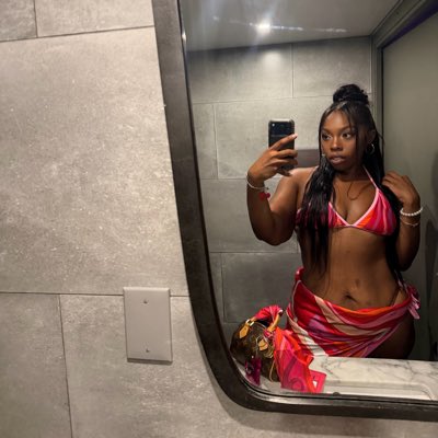 bresinterlude_'s tweet photo. #NewProfilePic https://t.co/i2yT6rBy1H