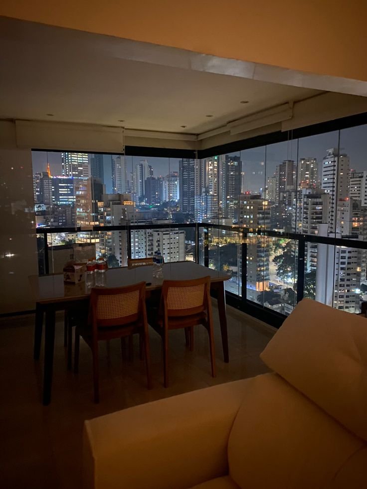 PowerManif14522's tweet photo. HOW TO MANIFEST AN APARTMENT 
(a thread) https://t.co/UwyIWuDowL