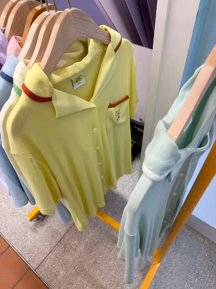 anyujinsbitch's tweet photo. minive pjs too ?? starship is so money hungry rn https://t.co/XPJjVzGGKK