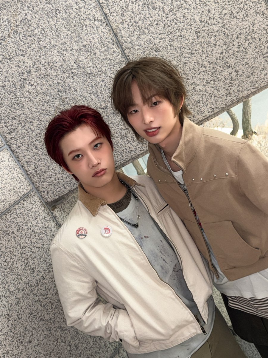 st4risr34l2's tweet photo. 저희는 드래곤포니 공식계정이 저희에게 주었던 깜고치즈냥이 세혁이편을 잊으면 안됩니다 .. 🐈‍⬛🐈 https://t.co/ZrG5rQ5GQV