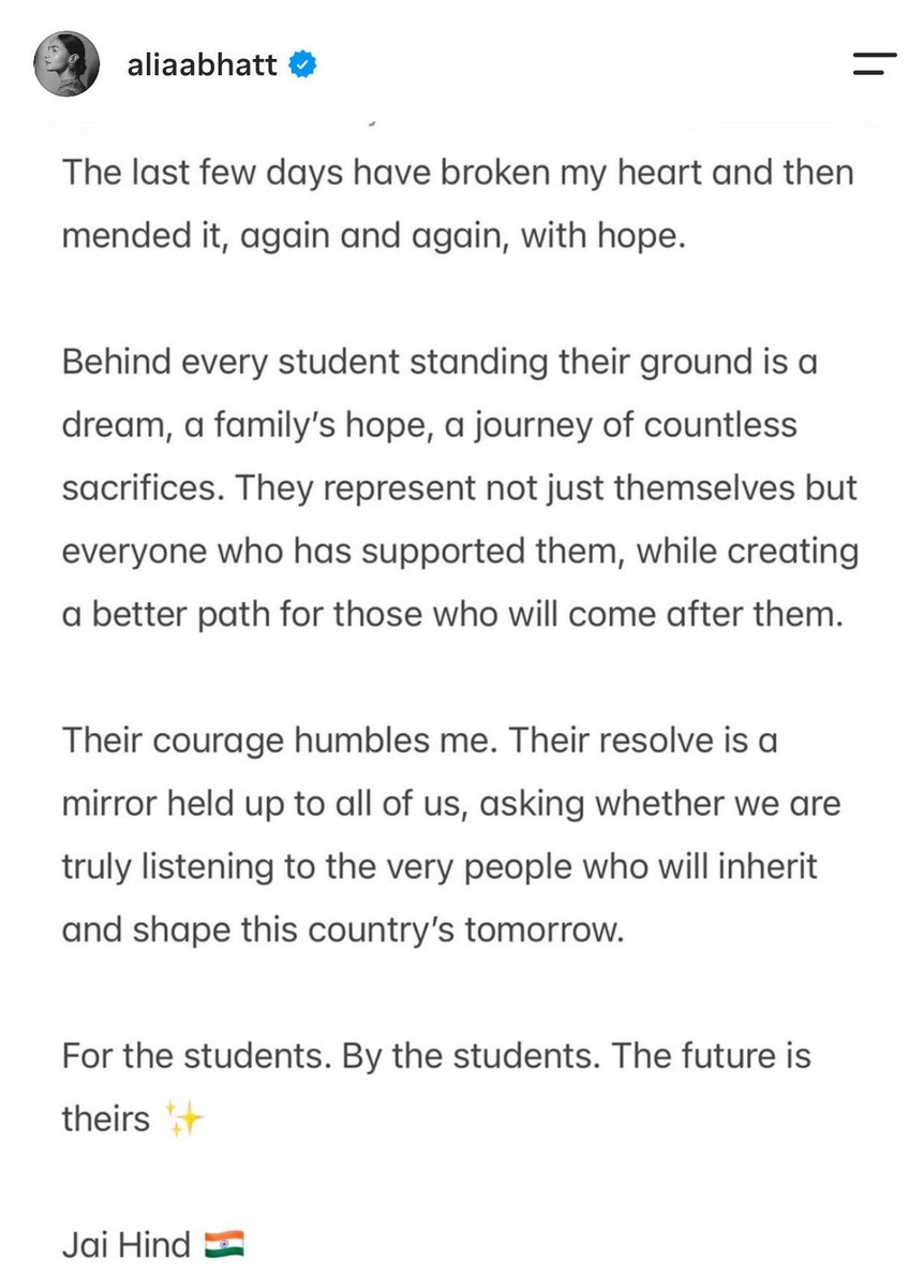 zaqhamds's tweet photo. Queen woke up and chose to speak up against injustice @aliaa08 

For the students, By the students.
The future is theirs✨️

Jai Hind 🇮🇳 https://t.co/LzvwIWVEKy