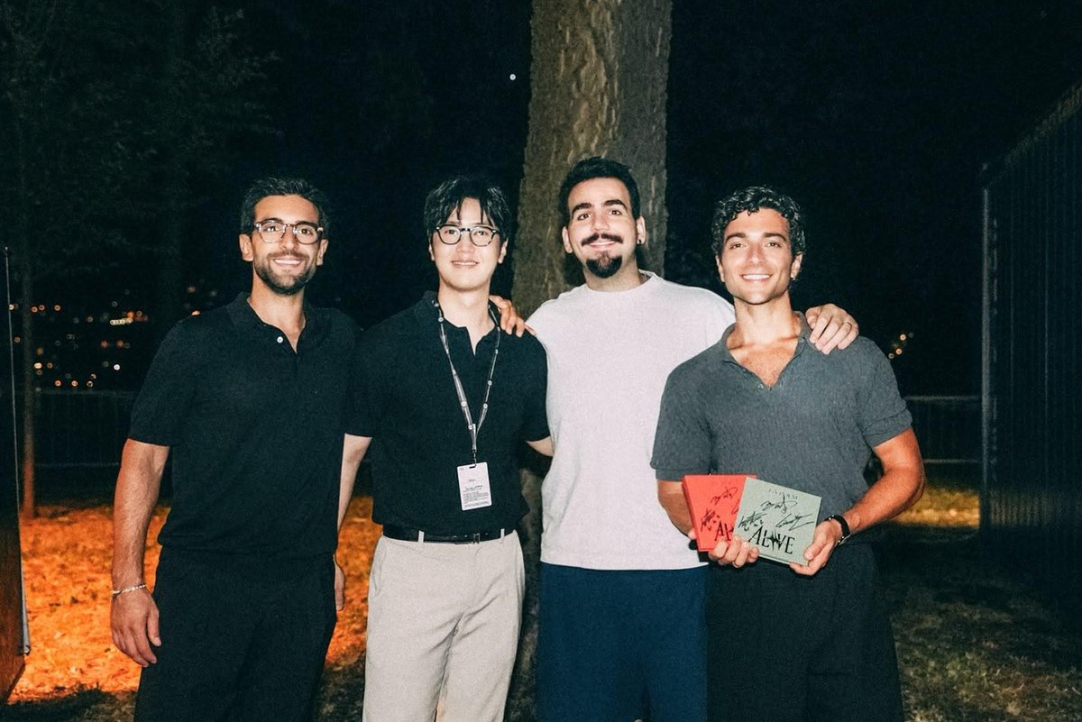 official_lapoem's tweet photo. w. Il Volo✨️

#LAPOEM #라포엠
#IlVolo #일볼로 @ilvolo 
#최성훈 #ChoiSunghoon https://t.co/Iy5lXRQA03