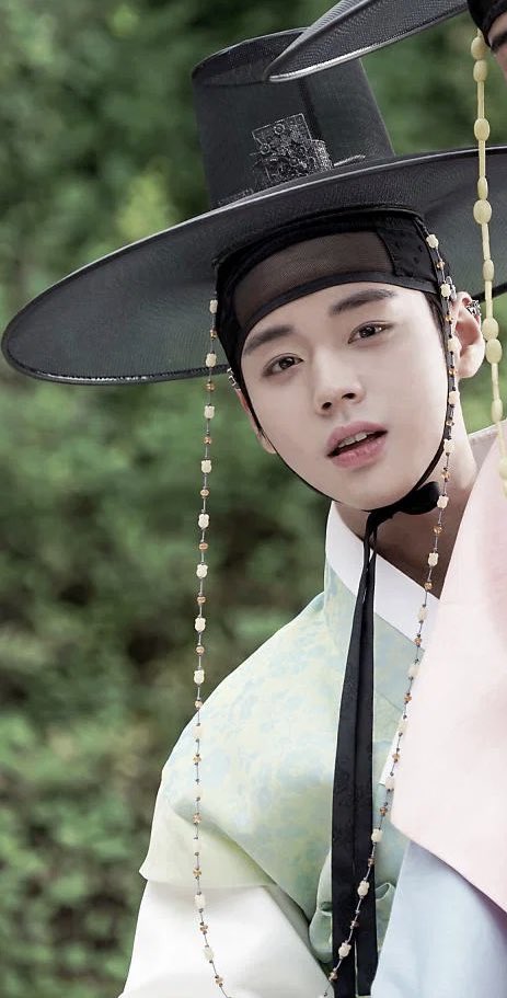 dejh_may29's tweet photo. 이 사이에 7년이 있다고 우와우 https://t.co/TpsZYESfIf