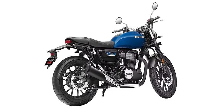 aakulaaakula's tweet photo. Ee two bikes lo aedhi worth for money

Meelo evaraina kannara ee two bikes lo okati https://t.co/yL6KmqxSIp