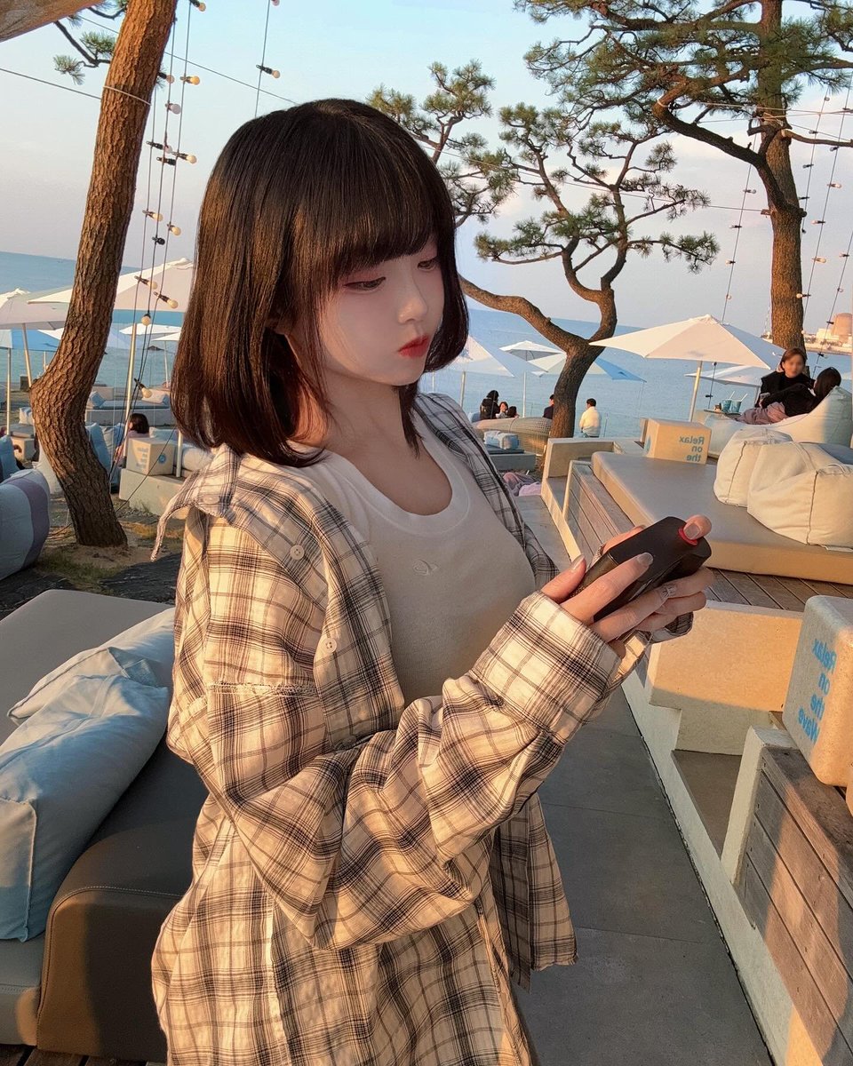 Celyn or Cely 🌿 tweet media