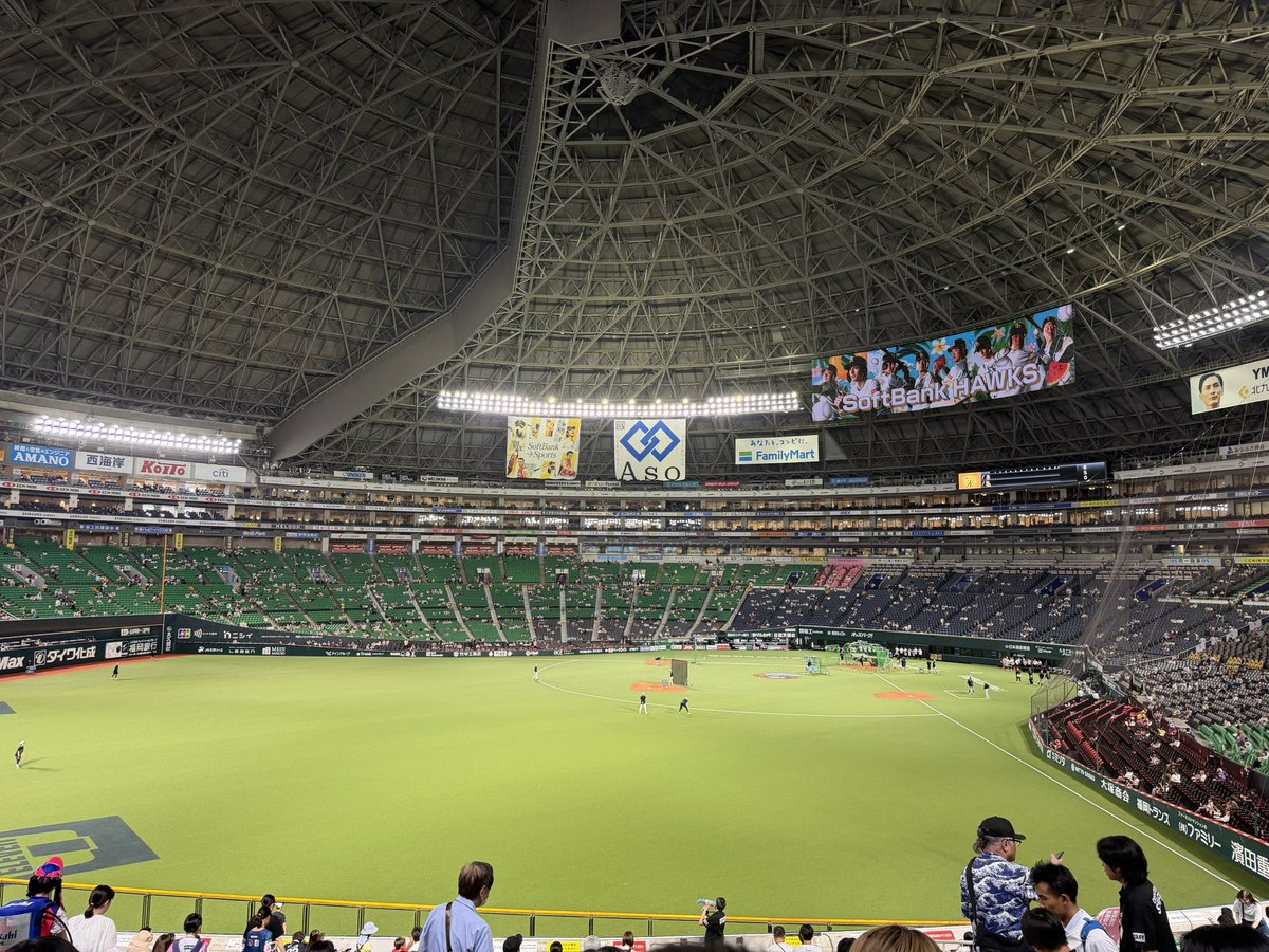 Ry18ota's tweet photo. ド着！
着いた瞬間に昨日の記憶が蘇ってきて頭痛くなってきた https://t.co/6mRqzEkhWo