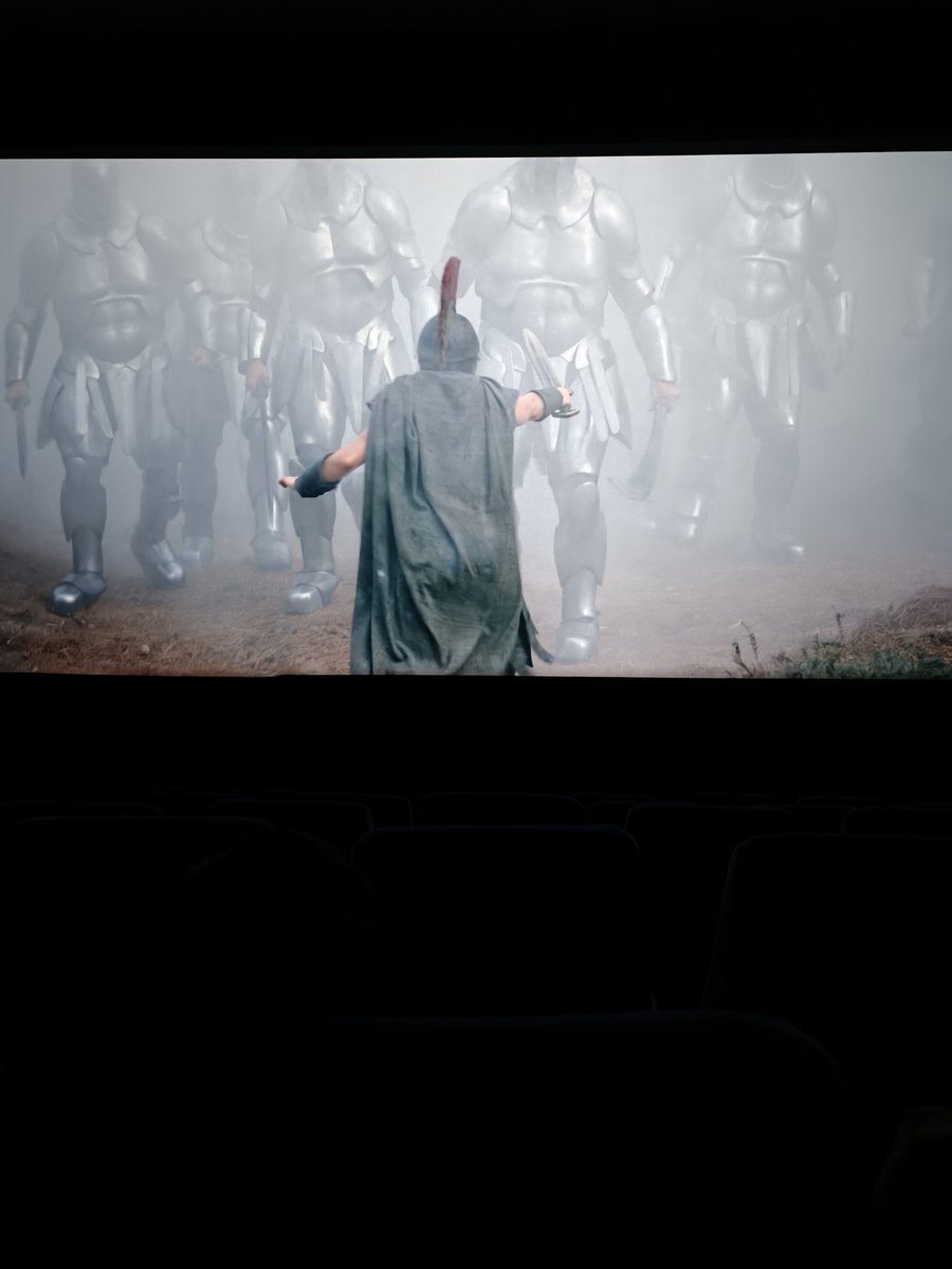 PopcornPlug_'s tweet photo. The Odyssey in IMAX vs. regular screens.

So much of the film is lost on a regular screen.

Nolan did a disservice to the majority of viewers who don't have access to IMAX. https://t.co/HvIp7GB01z