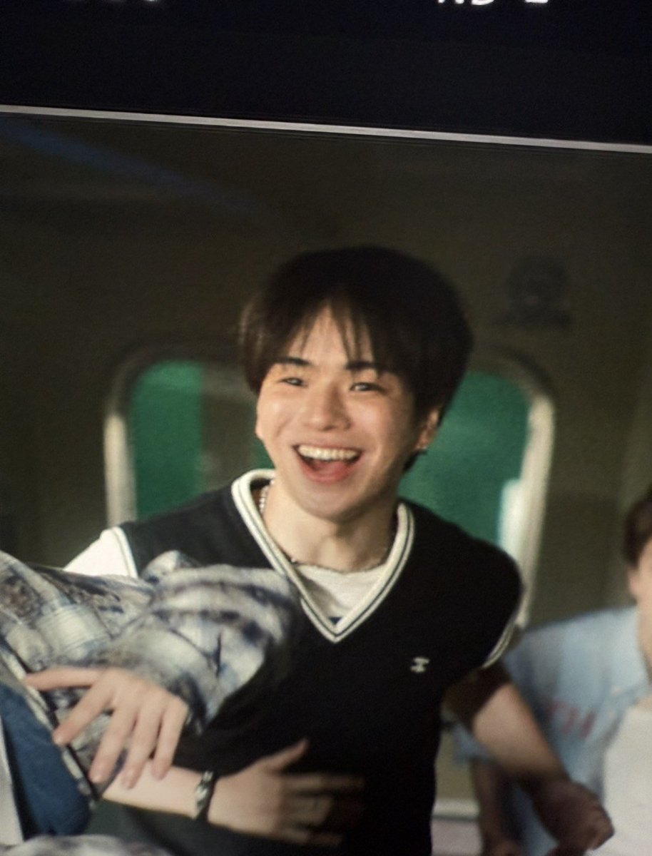 Beeaanee's tweet photo. แจฮยอกในสายตาโยชิ 🐶🐶🐶🐶 https://t.co/4SquX3TlU8