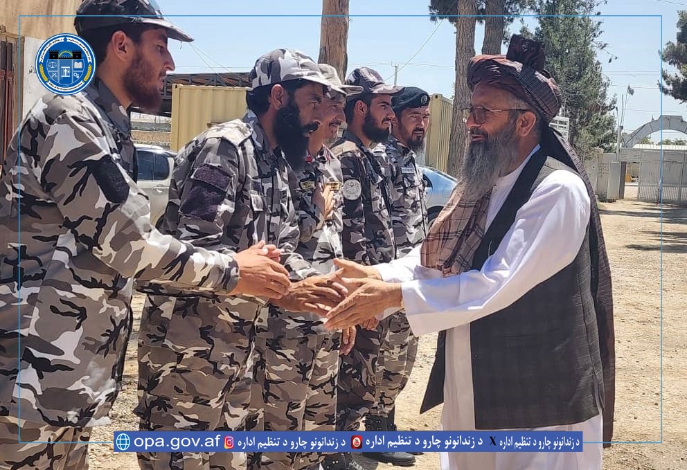 opa_af's tweet photo. د زندانونو چارو د تنظیم ادارې د نظامي چارو مرستیال په مشرۍ پلاوي د جوزجان ولایت له محبس او د ماشومانو د اصلاح او روزنې مرکز څخه د لیدنو او ارزونو سربېره د یاد محبس لپاره روز الدین "سعادت" د نوي امر په توګه پرسونل ته معرفي کړ
https://t.co/zAvCtJ6zO3 https://t.co/P2WJwDemau