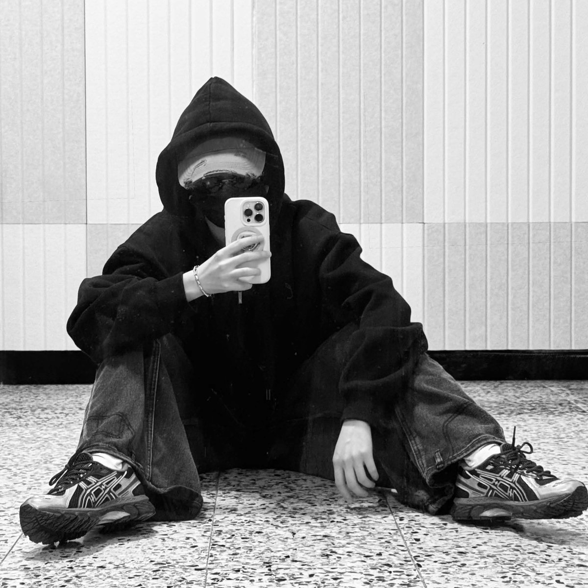zimingnew's tweet photo. BTS - 2.0 Dance Cover
https://t.co/nKNadoUweQ

※照片跟影片都是無露臉全身實拍※
如果會介意可以繞過
喜歡的人歡迎多多幫我擴散支持🌷

黑衣人阿茗藏各種部位藏得很用心
而且錄的當天還是世足地獄熬夜週... https://t.co/ywB8Im3Qja