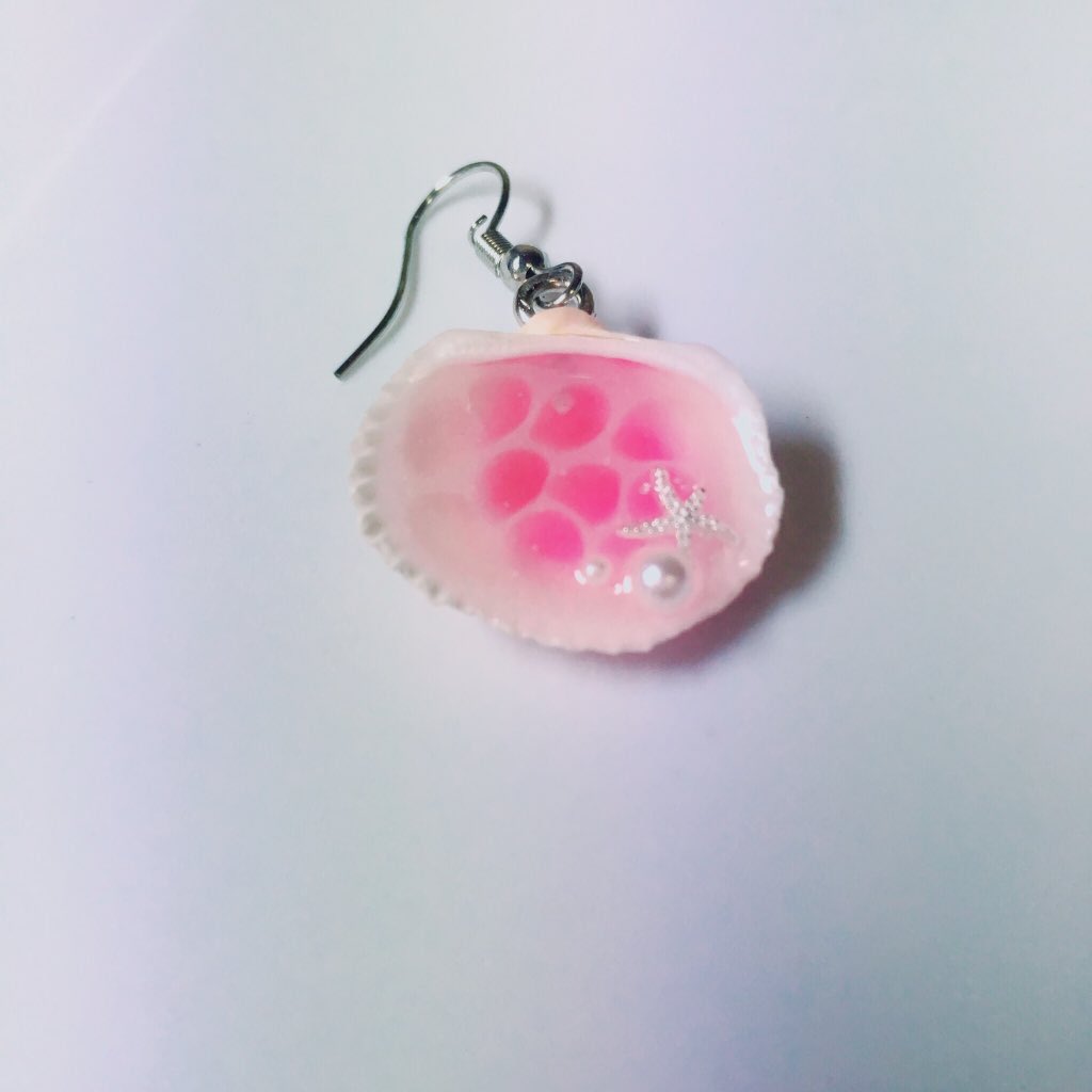 No_0065's tweet photo. 前作ったピアス、今見ても可愛い https://t.co/TxPRN3htvZ