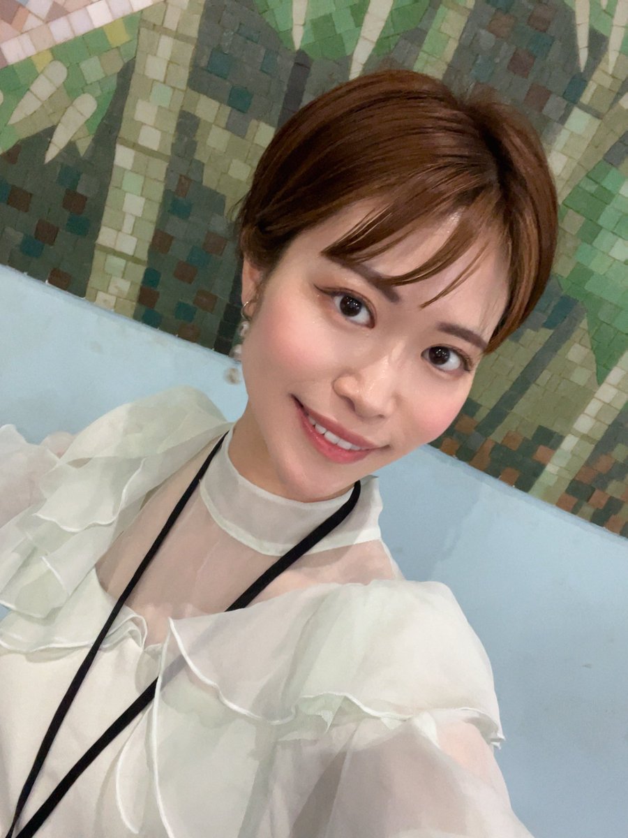 sunggyu11's tweet photo. ドームスーパーナイトレース🌃💫　
2日目準決勝を迎えます🚴‍♀️
本日もステージMC務めます🎤

本日はコロコロチキチキペッパーズさんの
お笑いライブ🎙️前橋ウィッチーズライブ🎤
日野未来さん、平原康多さんによる
予想会もございます‼️✨

かなり豪華ステージです💓

是非お楽しみください🥰 https://t.co/bzdGgnpb2F