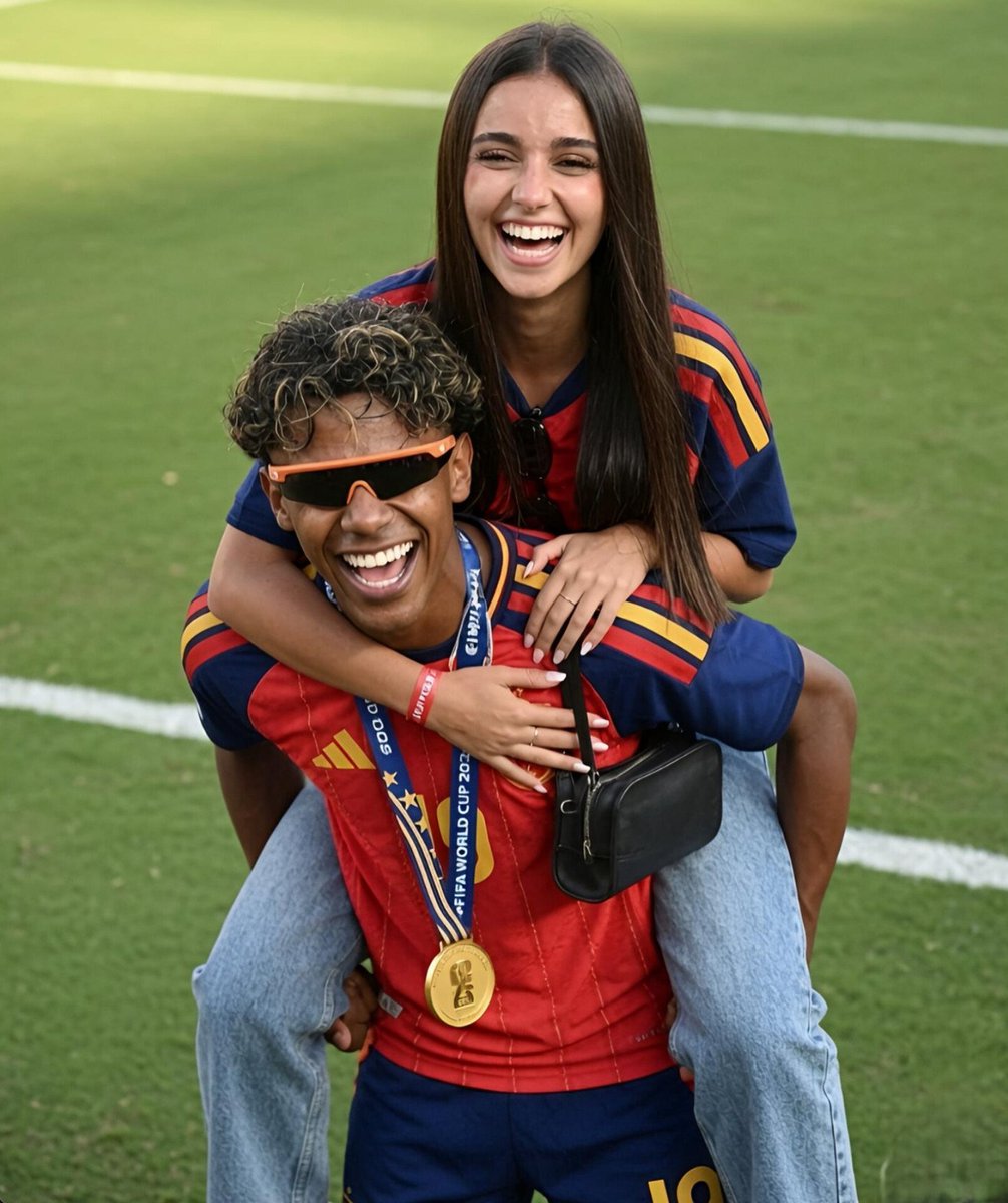 BlakeonGo's tweet photo. 2026 FIFA World Cup 🏆 winner KAMINE YAMAL’s Dating history.. 🙀👀

• 2023 / Alisa 🇷🇺 (15 yrs)
• 2024 / Alex Padilla 🇪🇸 (16 yrs)
• 2025 / Fati Vázquez 🇪🇸 (17 yrs)
• 2025 / Claudia Bavel 🇪🇸 (17 yrs)
• 2025 / Nicki Nicole 🇦🇷 (17 yrs)
• 2026 / Inés García 🇪🇸(18 yrs).... bio https://t.co/X6NEeUKpPc
